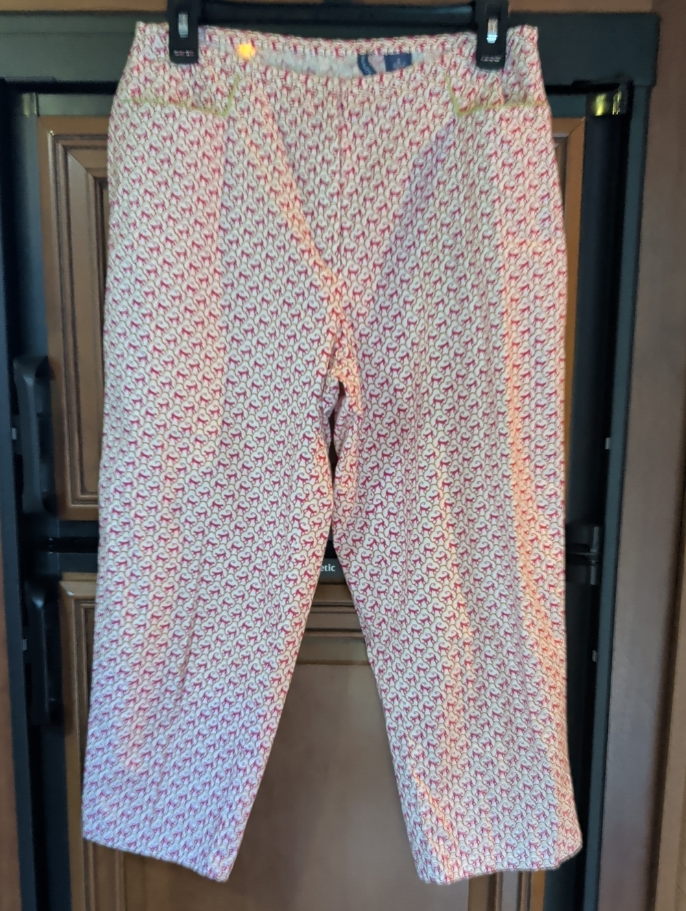 Bushwacker Women's Pink Patterned Cropped Pants